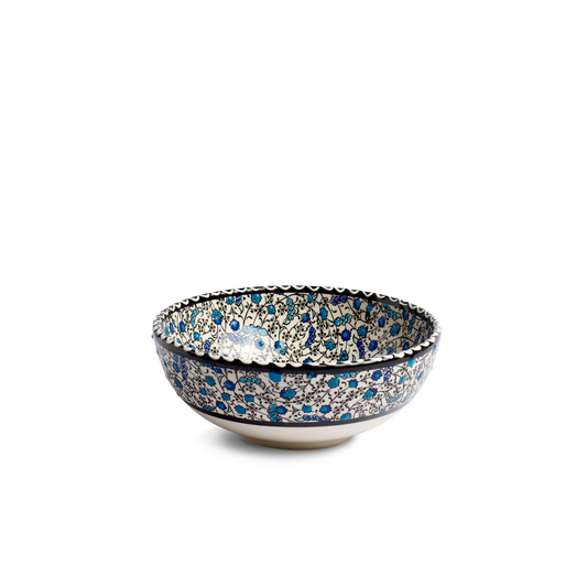 Seitenansicht der handbemalten Keramikschale Tezhip Weiß Blau, 15 cm