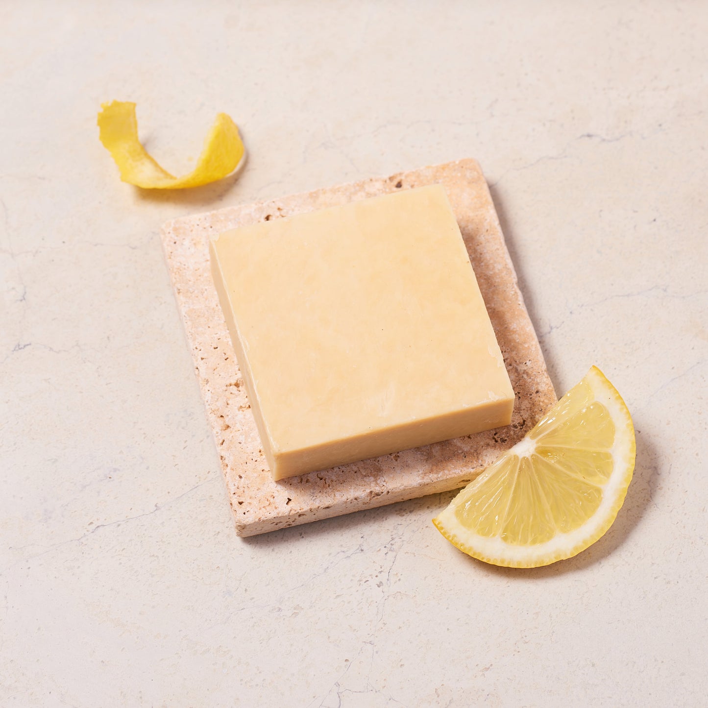 Naturseife aus Olivenöl - Zitrone