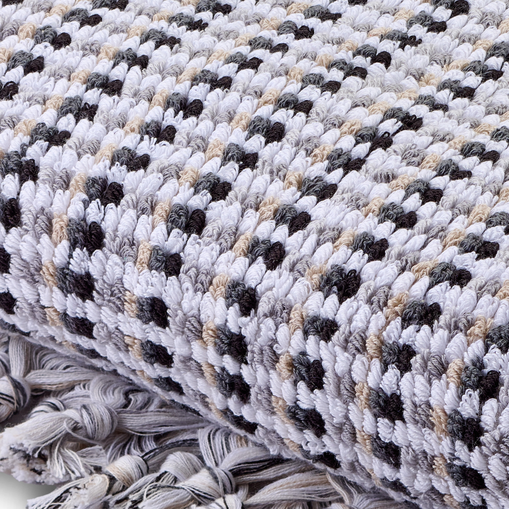 Detailaufnahme Badetuch Pasa aus 100 % Baumwolle mit grau-weißem Waffelmuster, 180 × 100 cm