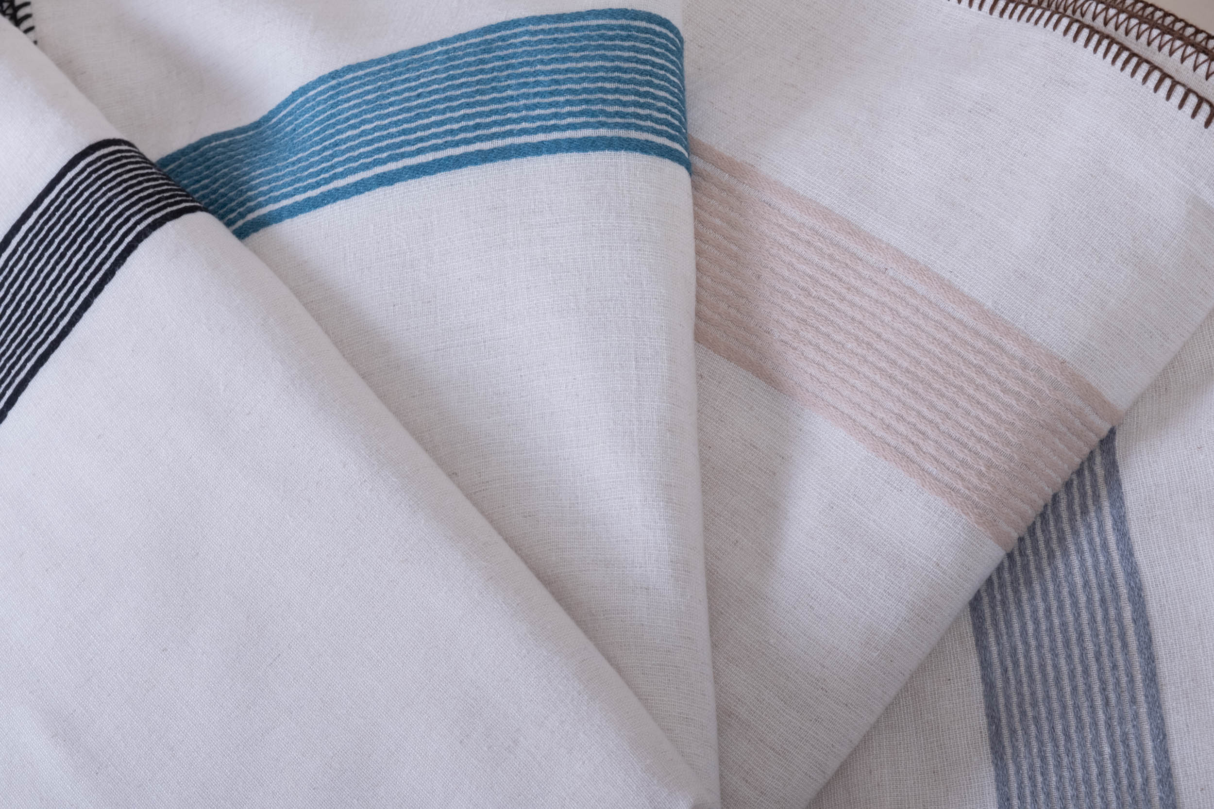 07-2022-Concepts-03 Bedspread ETHNO