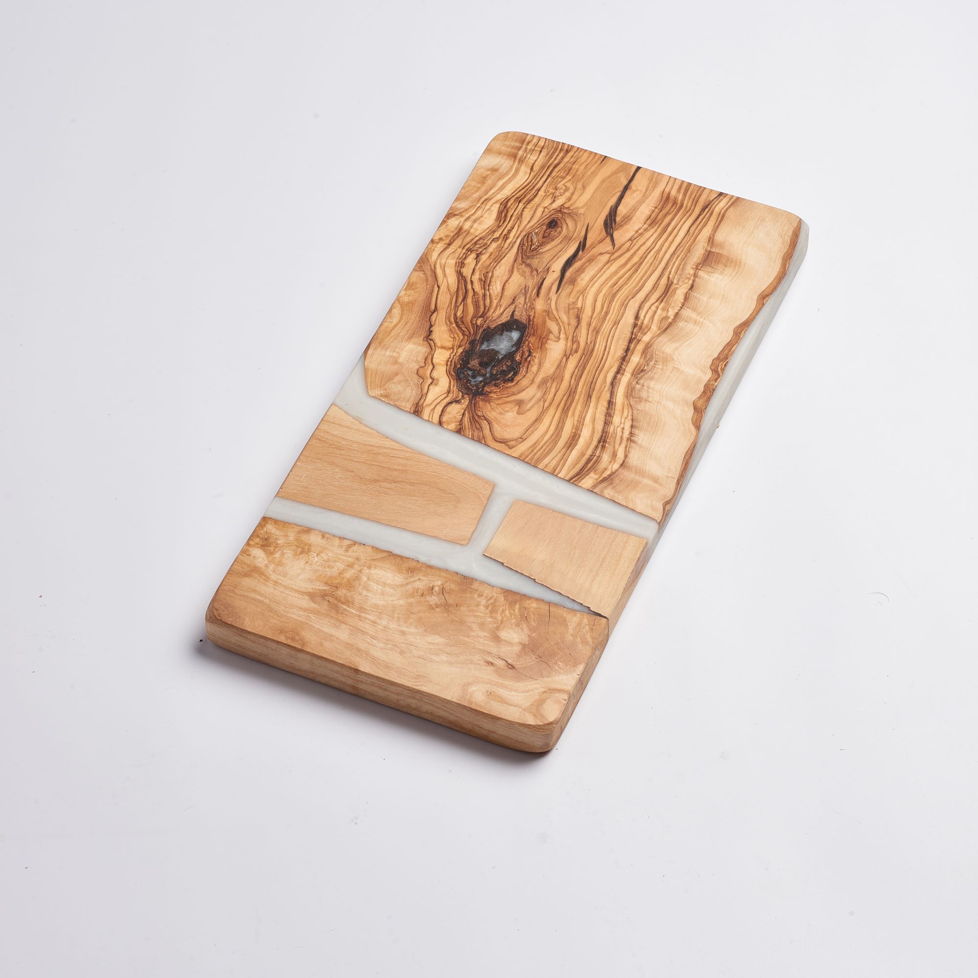 Olivenholzbrett S mit Epoxidharz Weiß Olivenholzbrett S mit Epoxidharz Weiß